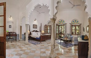 Deluxe Suite, Balcony, Courtyard View | In-room safe, soundproofing, iron/ironing board, free WiFi - Dev Shree Deogarh (Devgarh)