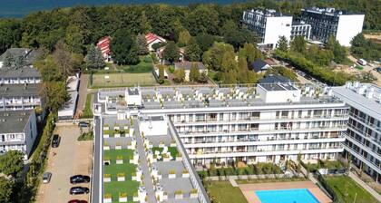 Stylish Apartment | Pool, Parking and 250 m to the Beach