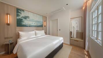 In-room safe, desk, blackout curtains, free WiFi