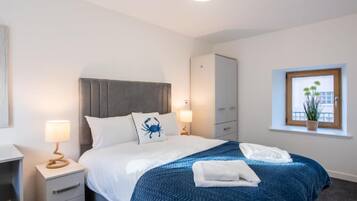 Iron/ironing board, free WiFi