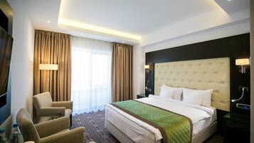 Standard Double or Twin Room, Balcony, Mountain View | In-room safe, soundproofing, iron/ironing board, free WiFi