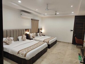 Family Suite | In-room safe, laptop workspace, blackout drapes, soundproofing - SHRI GAURANAG PALACE  (Vrindavan)