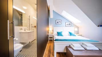 Double Room | Blackout drapes, free WiFi, bed sheets