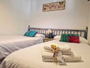 2 bedrooms, free WiFi, bed sheets