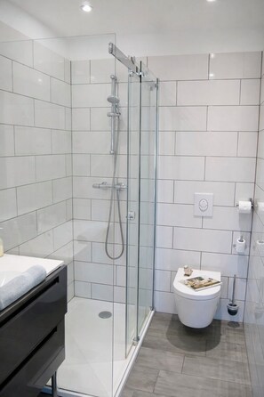 Handtücher, Seife, Toilettenpapier