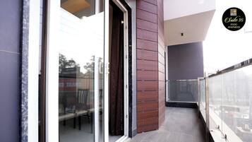 Luxury Apartment, Balcony, Garden View | Exterior detail