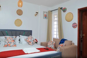 1 bedroom, iron/ironing board, WiFi - Charming studio in vibrant Nairobi perfect for your stay,12 minutes from CBD. (Nairobi)
