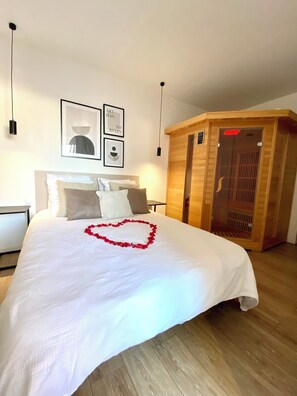 WiFi, bed sheets