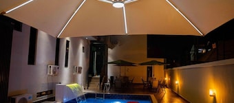 Maia Hotel And Suites