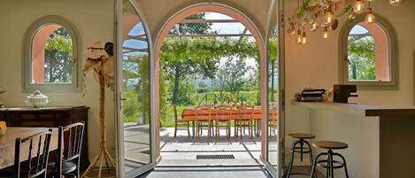 Exclusive-Villa, eigener Pool, Parkblick | Esszimmer