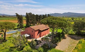 Exclusive Villa, Private Pool, Park View | Terrace/patio - Villa Casale Enrica con Piscina Bio Lago (Roccastrada)