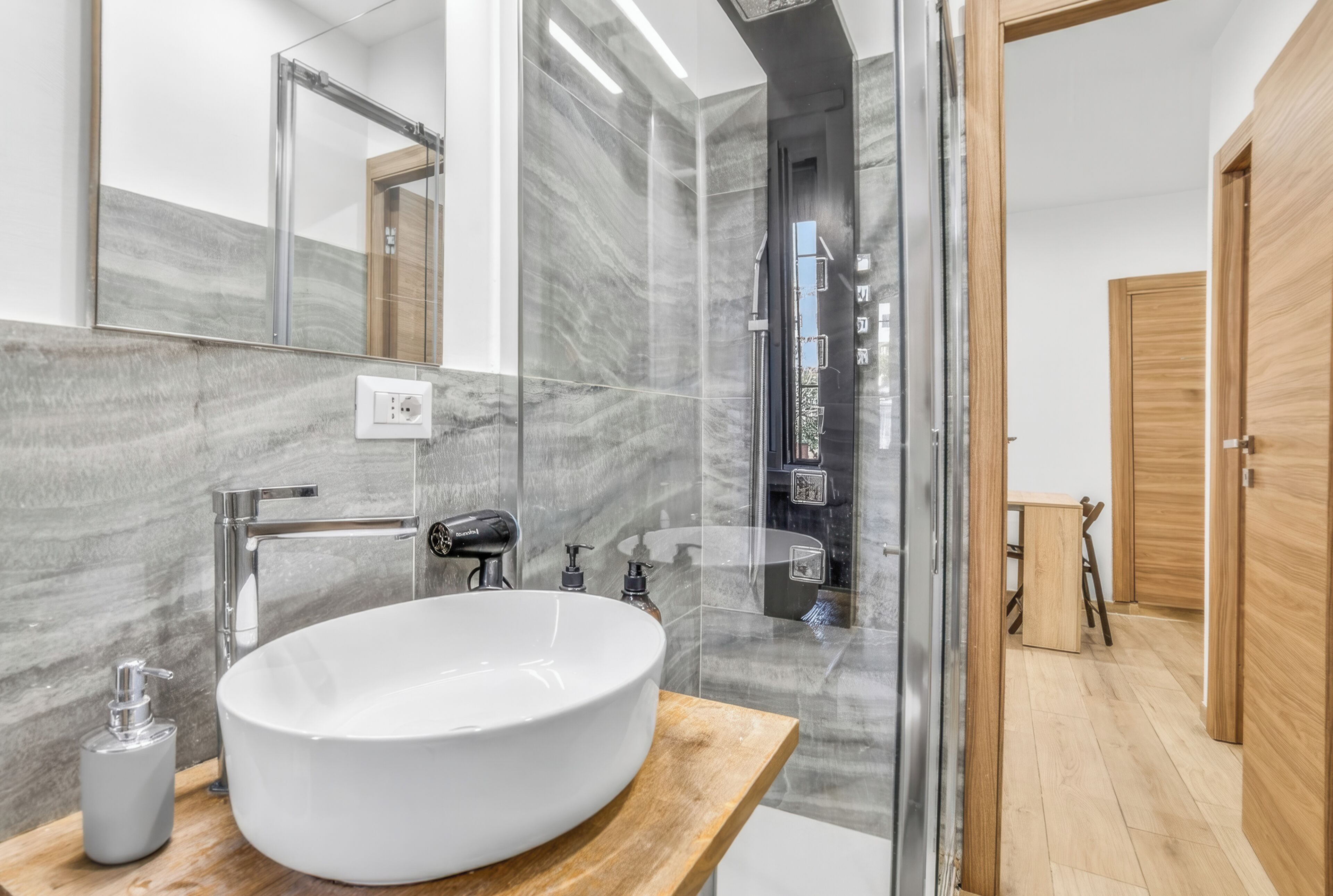 Apartment | Bathroom