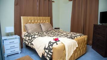 Apartamento, 2 quartos, sacada, vista para a piscina | 2 quartos