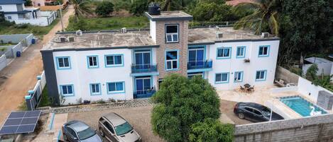 Apartment, 2Â Schlafzimmer, Balkon, Poolblick | Pool | AuĂenpool