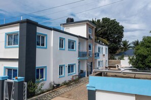 Apartment, 2 Bedrooms, Balcony, Pool View | Exterior - Modern 2BR Piscina BBQ Close To Kite Beach (Sosúa)