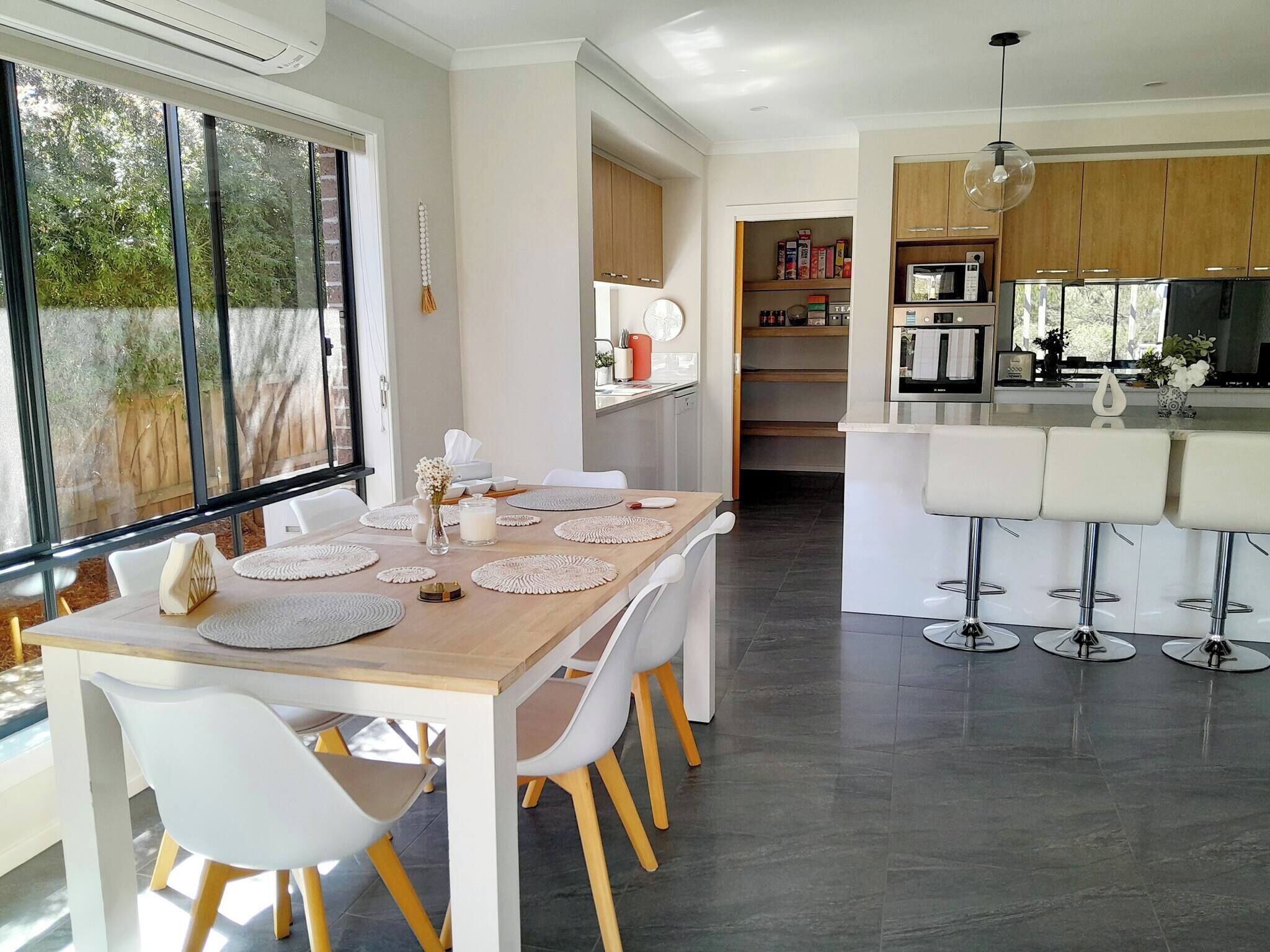 House, 5 Bedrooms, Accessible, Patio | Dining room