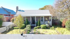 Exterior - Awen Cottage - Where Heritage Meets the Heart of Tenterfield (Tenterfield)