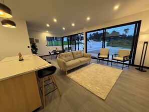 Shared Dormitory, 1 Bedroom, Accessible | Living area