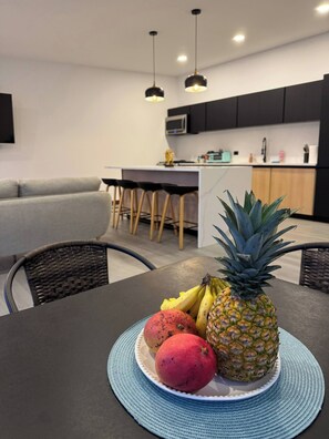 Shared Dormitory, 1 Bedroom, Accessible | Dining - Room-ao Buena Vista Home - Panoramic Vie (Concepción)