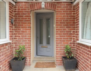 Exterior detail - Beautiful open plan bungalow, in quiet village on Jurassic coast (Broadmayne)
