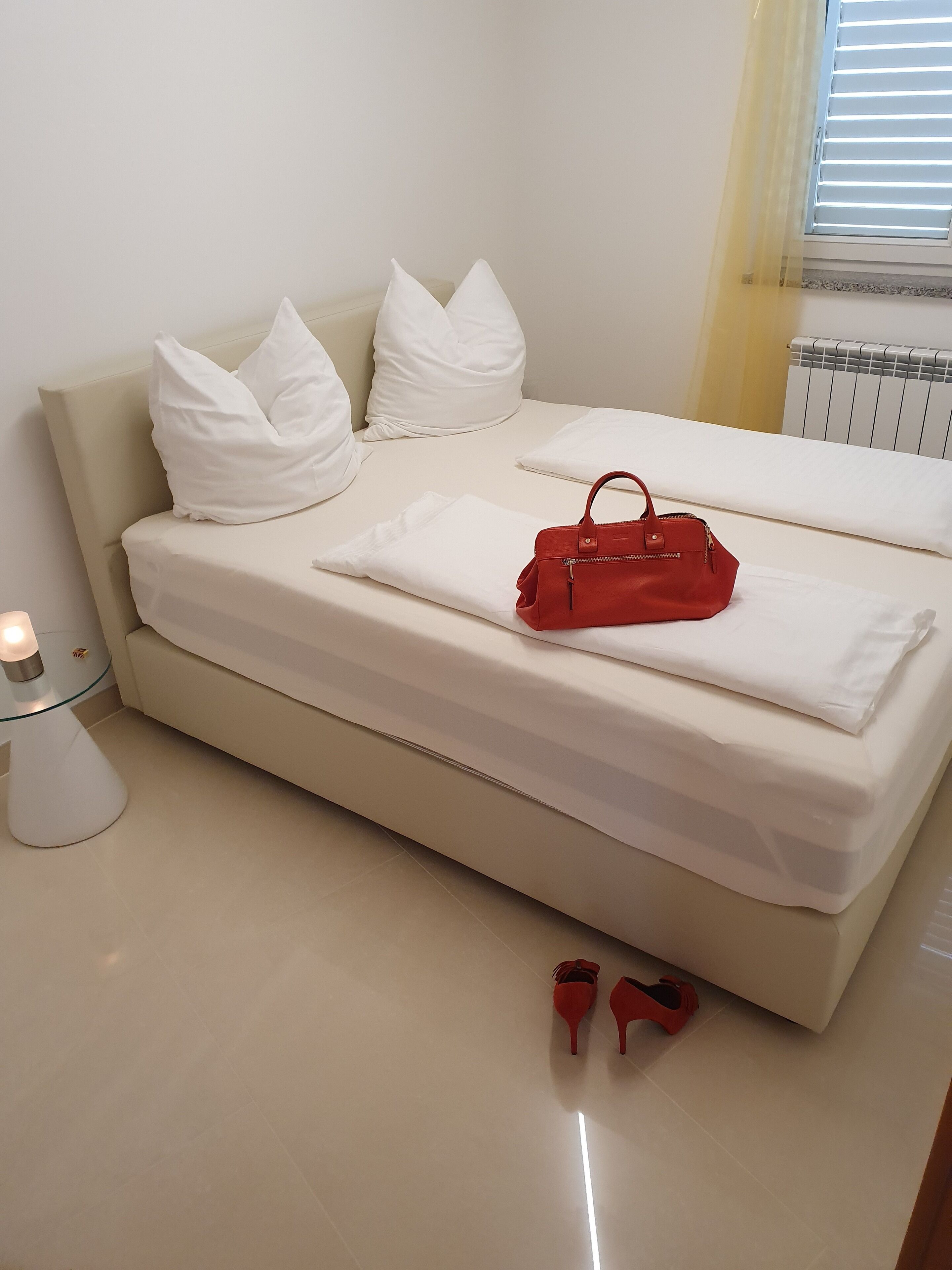 1 chambre, accès Internet, draps fournis