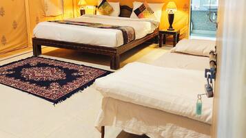 Deluxe Tent | Free WiFi