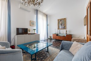 House - Casa Garbo by Wonderful Italy (Bologna)