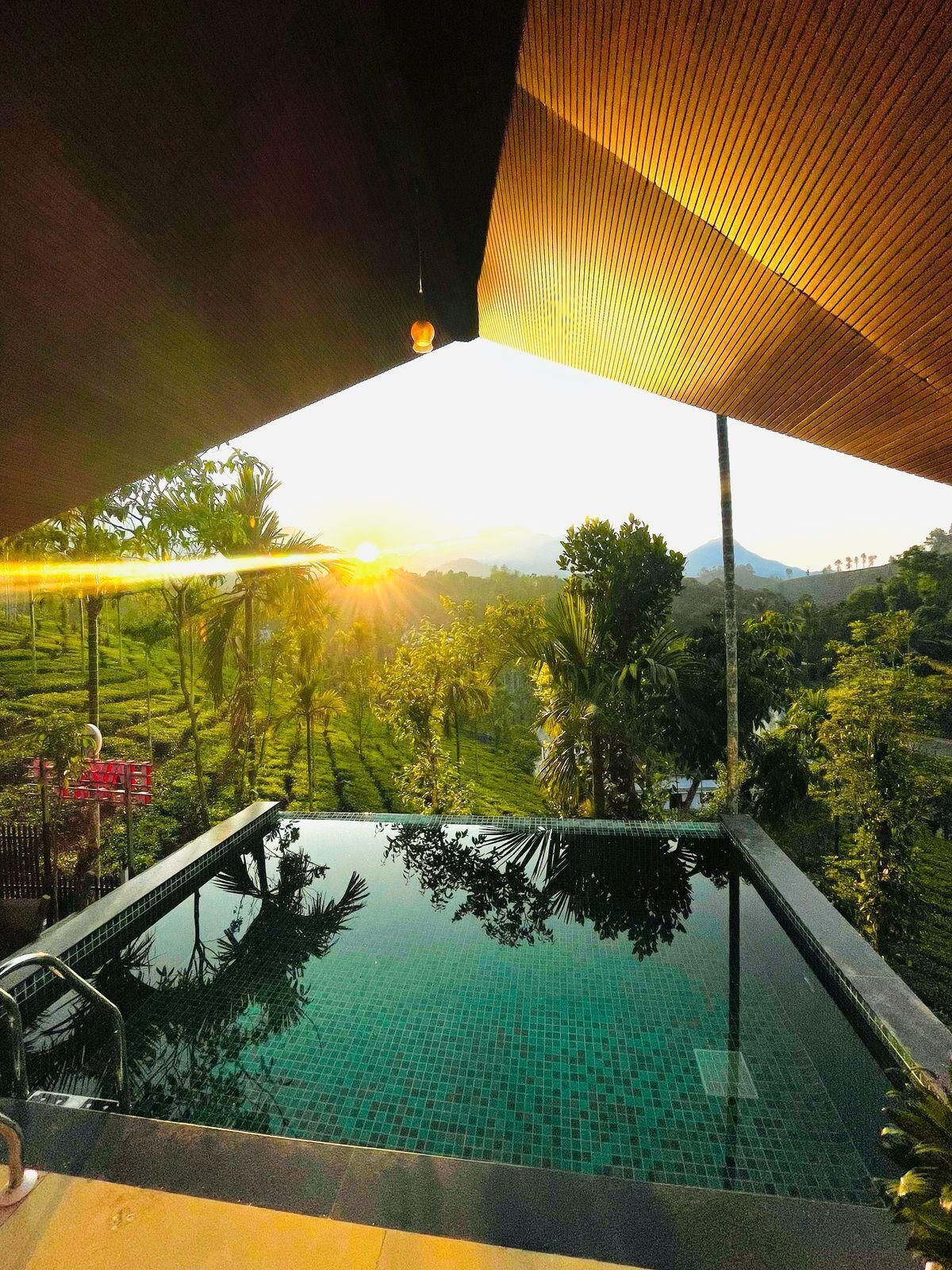 Deluxe-Villa, Poolblick | Blick auf den Garten