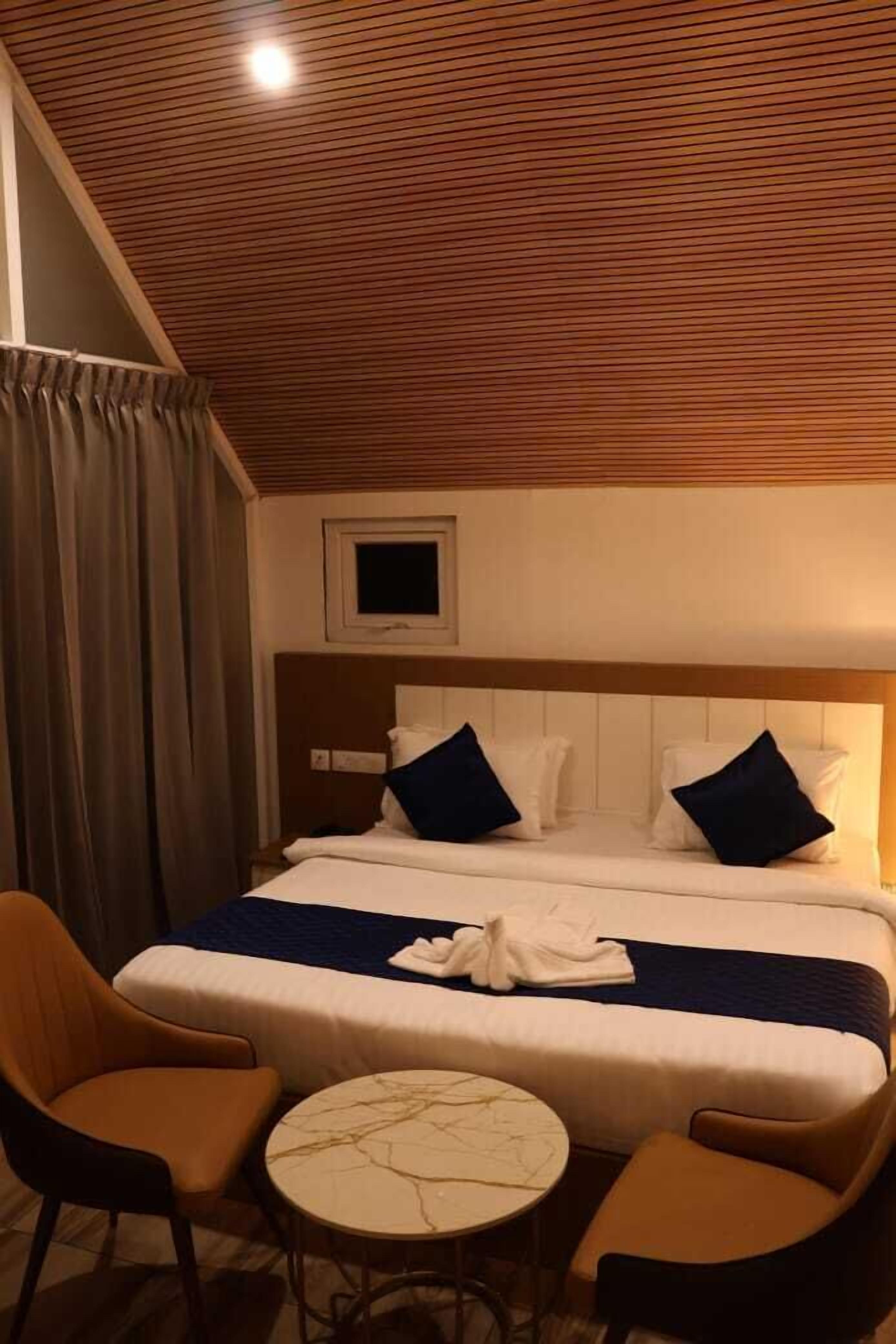 Deluxe Tree House | Free WiFi