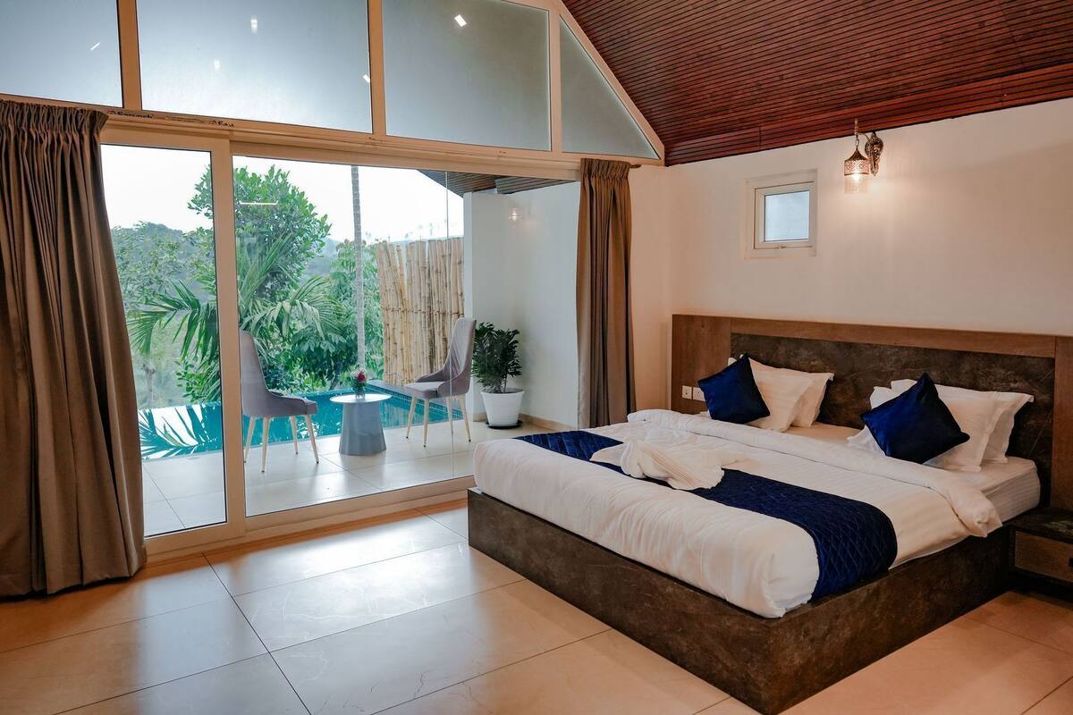 Classic Villa, Pool View | Free WiFi