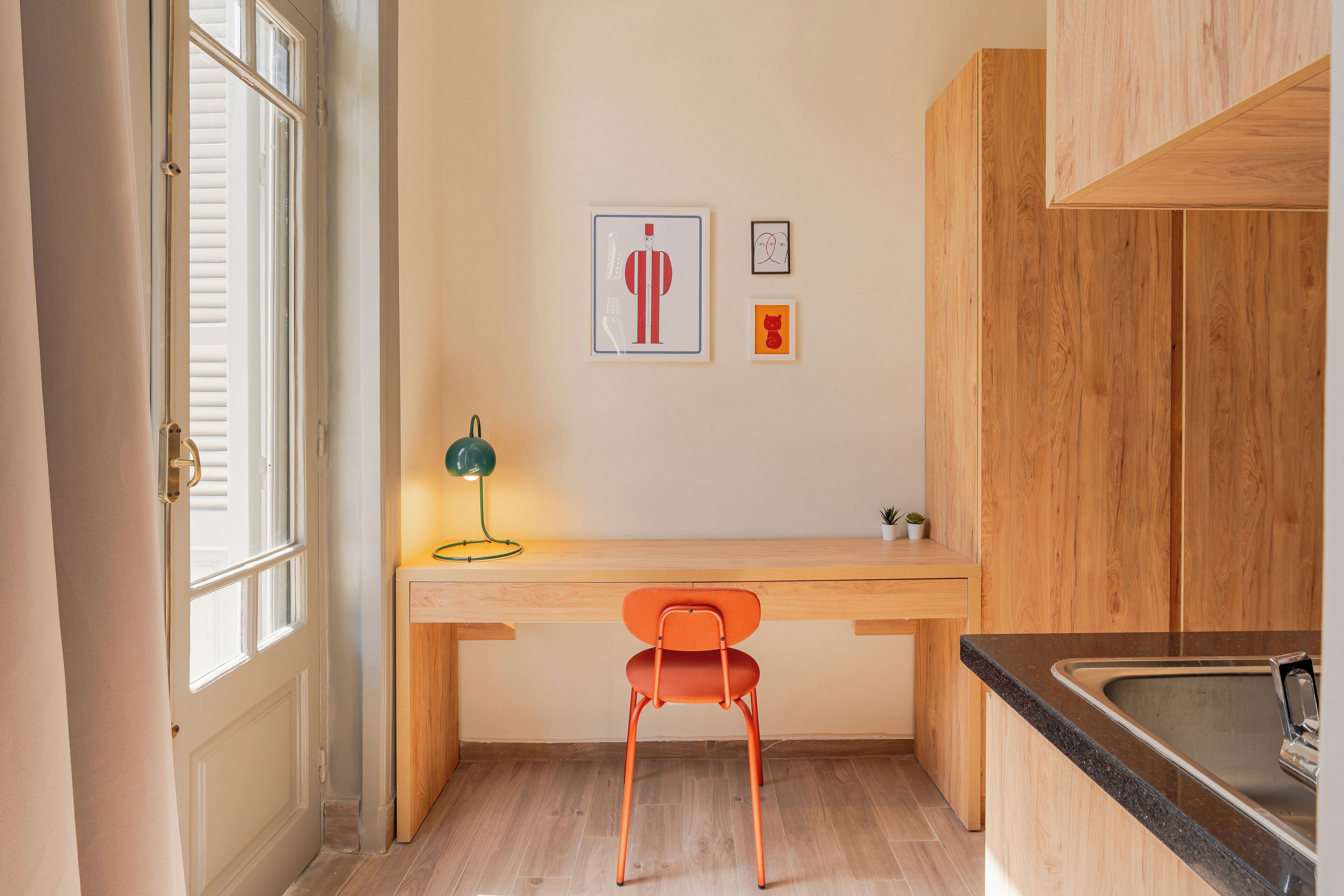 Studio Standard - 2 enkelsängar - balkong - utsikt mot trädgården | Vardagsrum