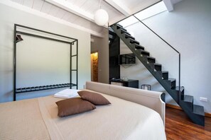 Classic Double Room, Courtyard View | Free cribs/infant beds, free WiFi, bed sheets - Foresteria Settevie (Treiso)
