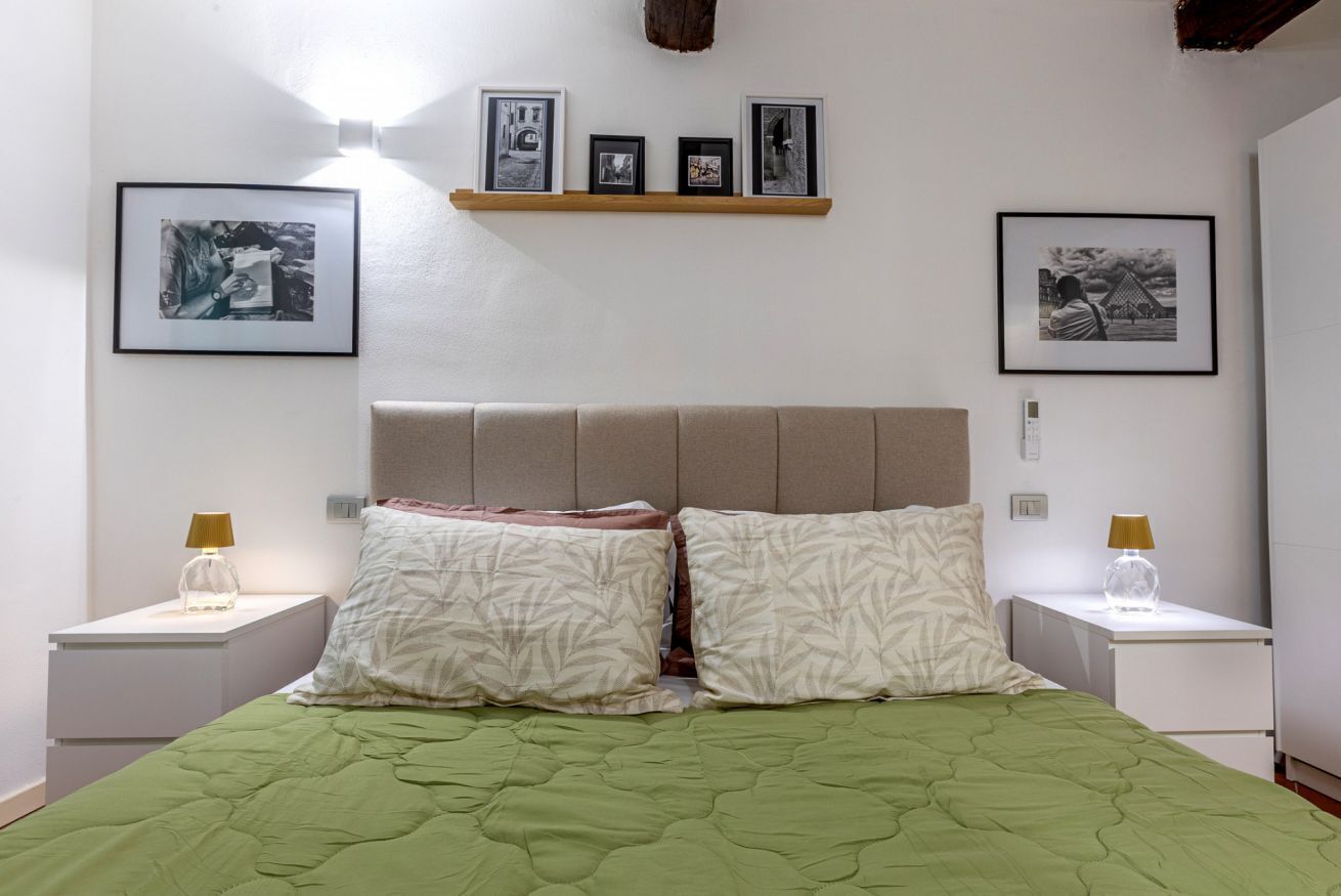 2 bedrooms, iron/ironing board