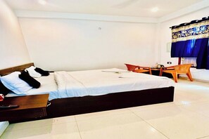 Desk - Hotel Aparna Palace (Ayodhya)