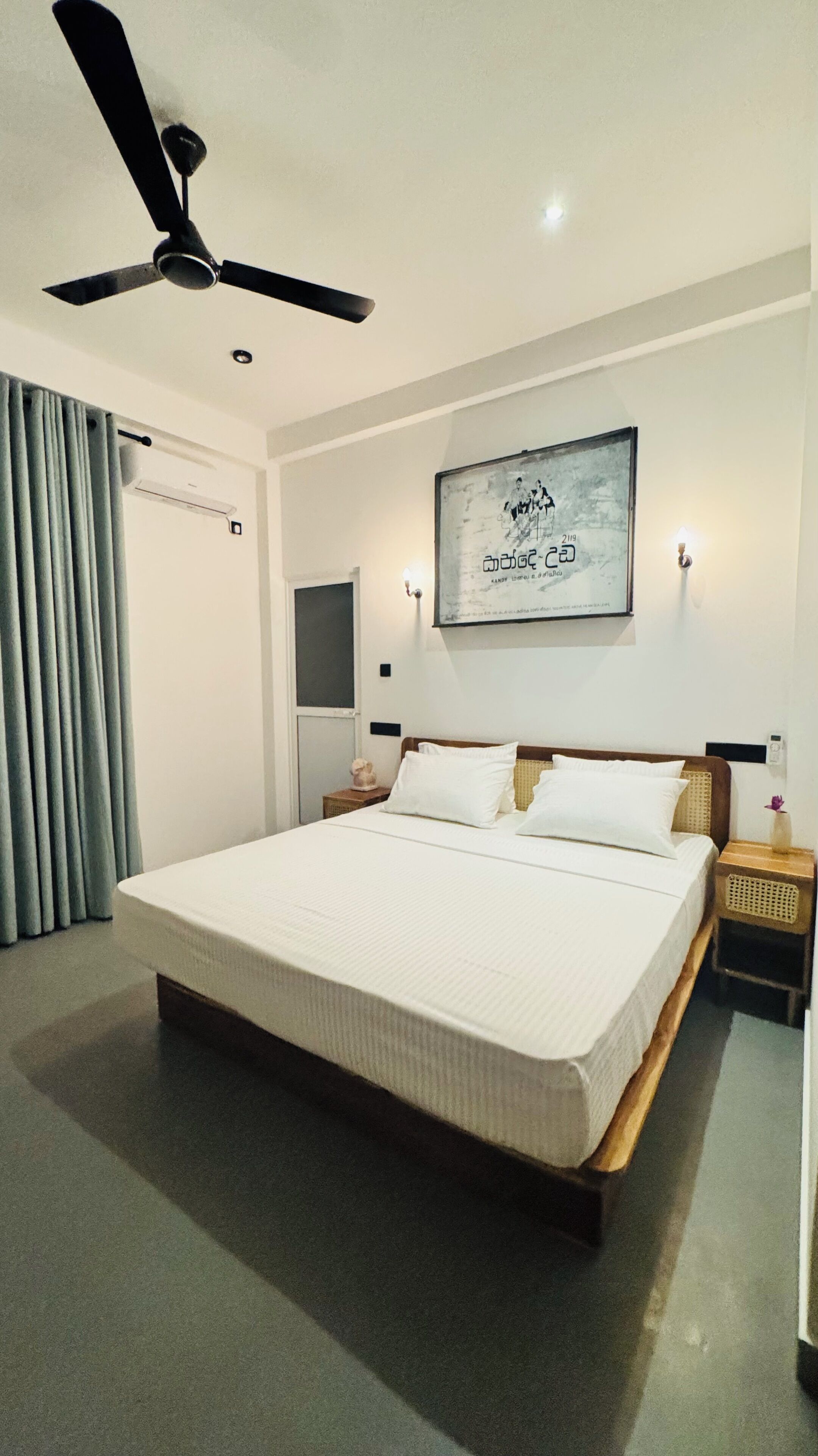Deluxe Double Room, City View | Desk, laptop workspace, free WiFi
