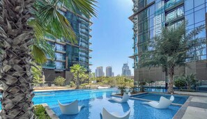 Pool - LUX The Marina Gate Sea View Suite (Dubai)
