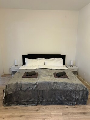1 Schlafzimmer, WLAN, Bettwäsche