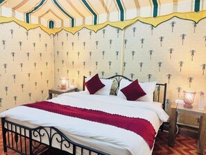 Deluxe Cottage, Mountain View - Pushkar Dhani Camps And Resort (Pushkar)