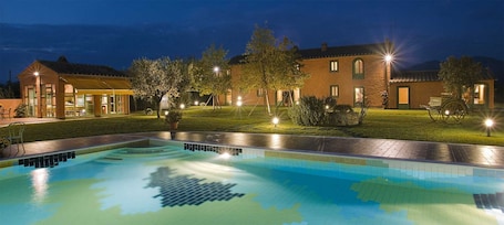 Piscina. Appartamento Abbati Agriturismo I Macchiaioli con Piscina, Wi-Fi e Aria Condizionata