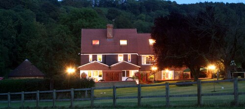 Great Buckland Farm-a blend of elegance & comfort with stunning natural settings