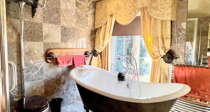 Great Buckland Farm-a blend of elegance & comfort with stunning natural settings
