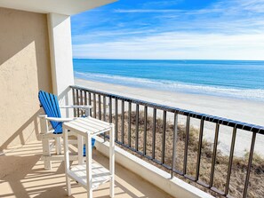 Property grounds - Sea Marsh I 404 - 3BR/2.5BA completely renovated condo with oceanfront pool, ocean access, and modern coastal comforts. (North Myrtle Beach)