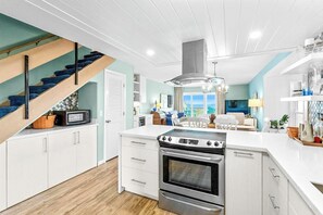 Fridge, microwave, oven, stovetop - Relaxed Coastal Getaway: Beach Villas Unit C (North Myrtle Beach)