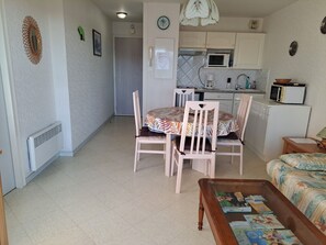 Interior - Apt 4 pers, south-facing balcony, pets welcome - Fort-Mahon-Plage (Fort-Mahon-Plage)