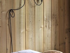 Hand-held showerhead - Spacious cottages with private pool, sauna, pets allowed, and parking, up to 18 people (Vivans)