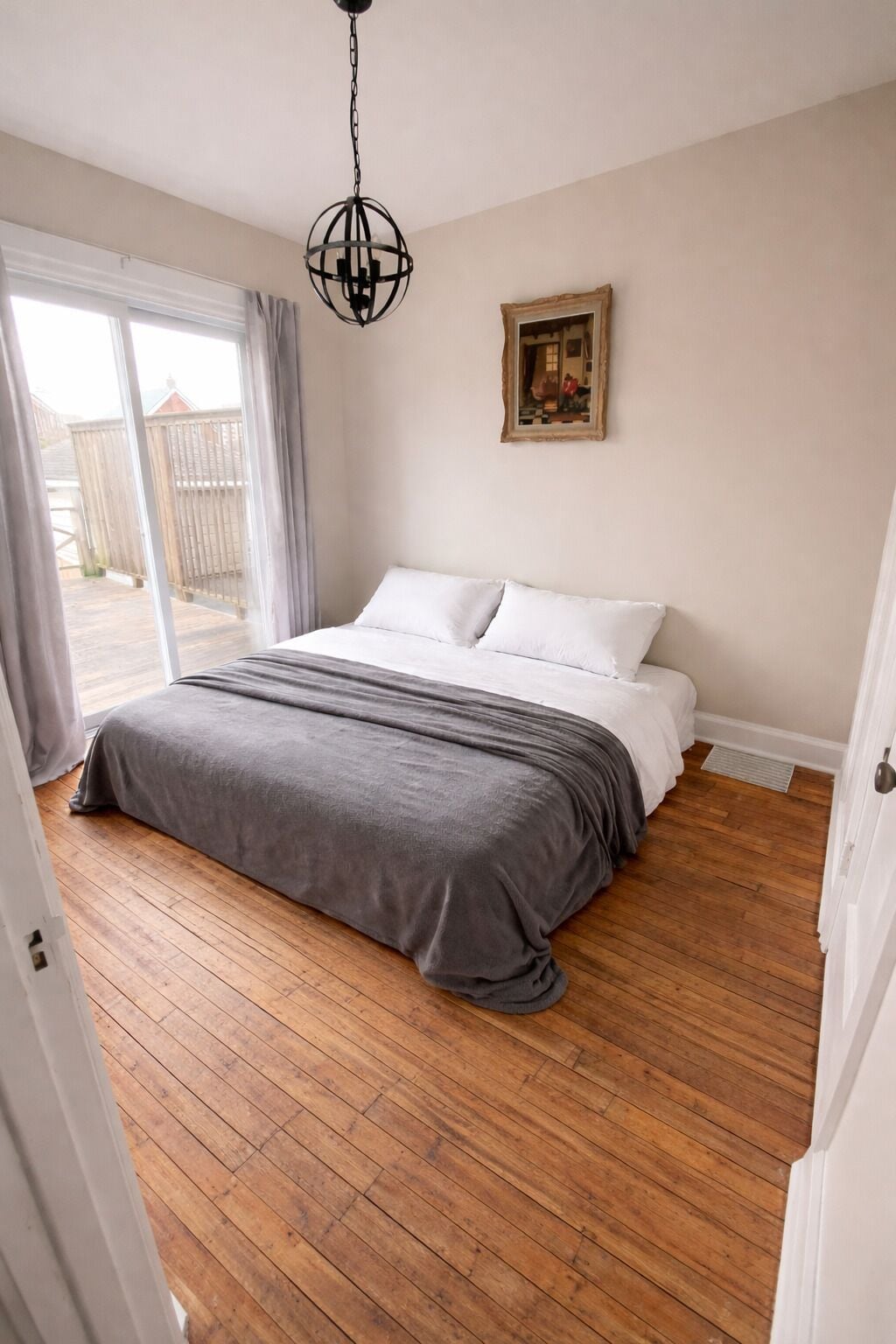 2 dormitorios, tabla de planchar con plancha, wifi y ropa de cama