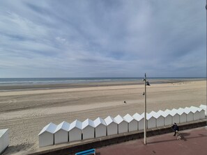 Beach - 4-Person Apt, Sea View in Fort-Mahon-Plage (Fort-Mahon-Plage)