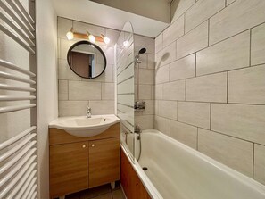 Bathroom - 2-room apartment, 6 pers, near slopes - L'Alpe d'Huez (Huez)