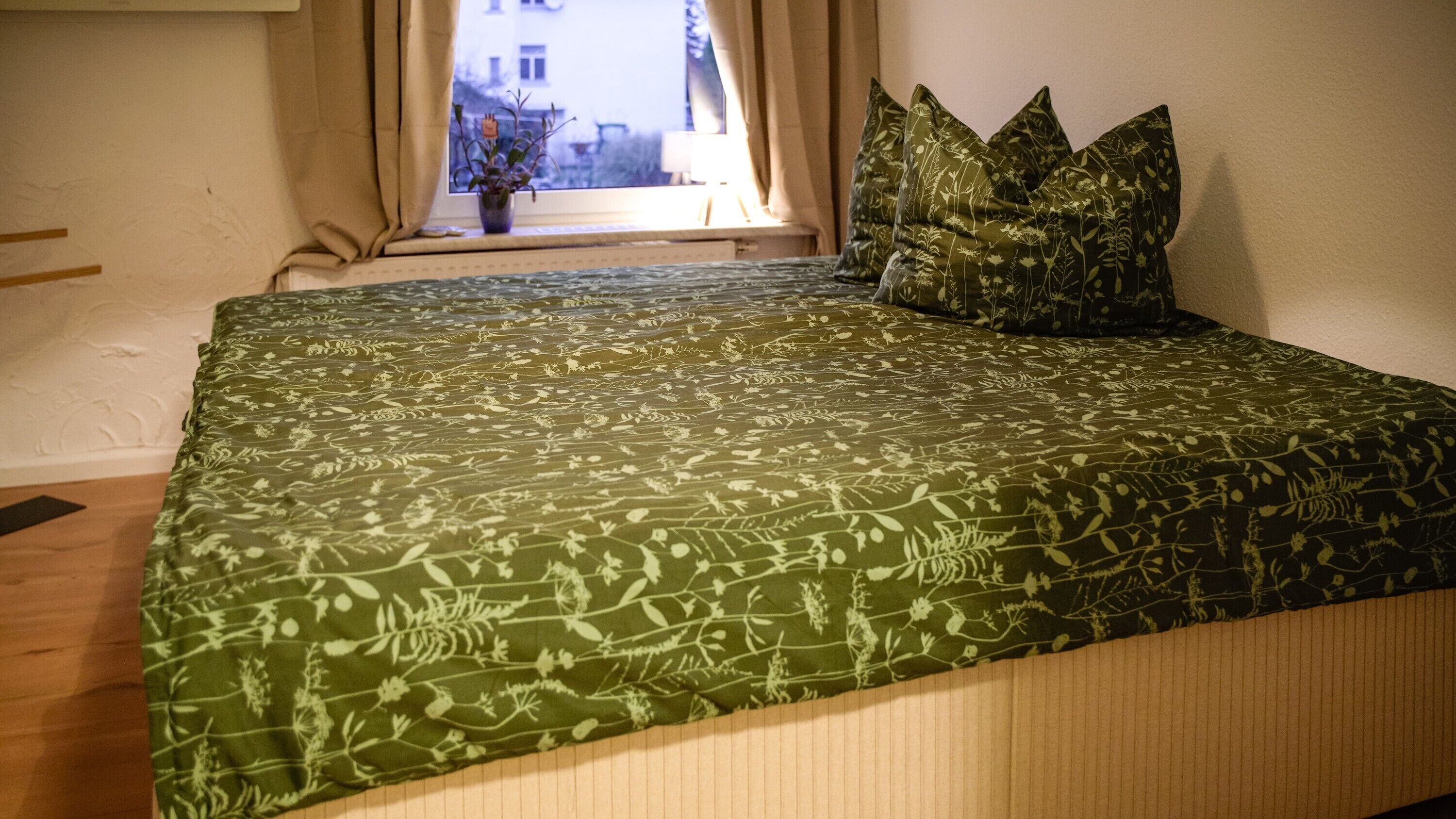 Ferros/tábuas de passar roupa, Wi-Fi, roupa de cama