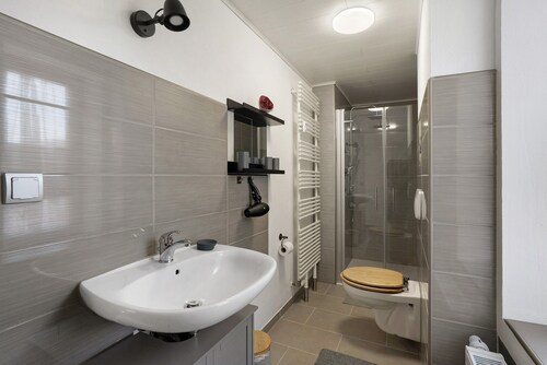 Apartment „Yvette's 2“ mit Gemeinschaftsgarten und WLAN